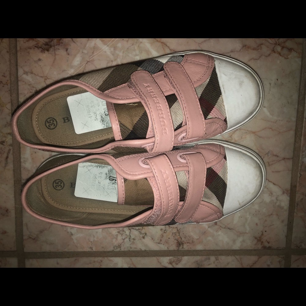 Burberry sneakers